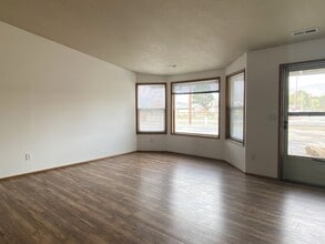 204 3rd St in Dallesport, WA - Building Photo - Building Photo