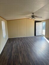 2070 Krist Ln in Pineville, LA - Foto de edificio - Building Photo