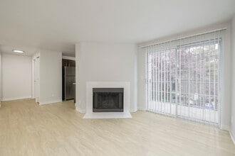 Wellington Apartments in Silverdale, WA - Foto de edificio - Interior Photo