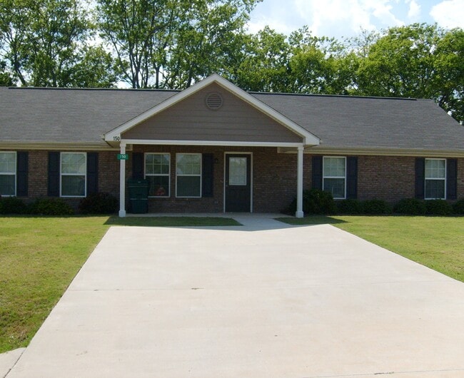 Blakely Commons in Blakely, GA - Building Photo - Building Photo