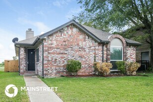 1144 Paintbrush St in Mesquite, TX - Building Photo