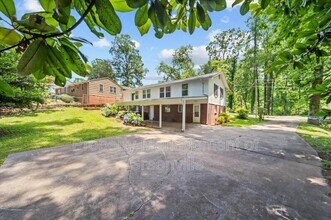 304 Robin Hood Rd in Greenville, SC - Building Photo - Building Photo