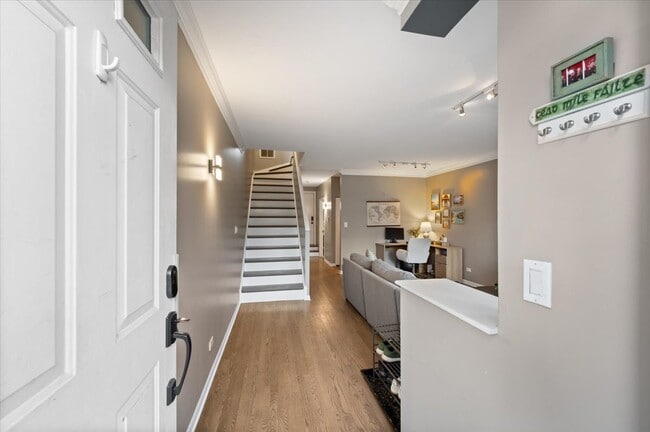 1214 W School St in Chicago, IL - Building Photo - Building Photo