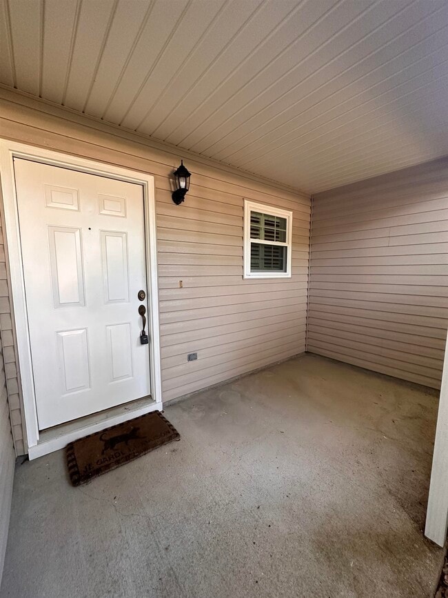 6533 Iron Liege Trail in Tallahassee, FL - Building Photo - Building Photo