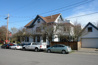 2388 NW Lovejoy St in Portland, OR - Building Photo - Building Photo