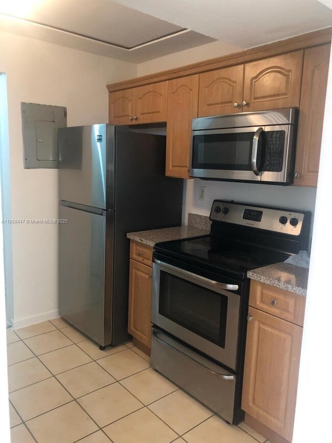 property at 560 NW 114th Ave