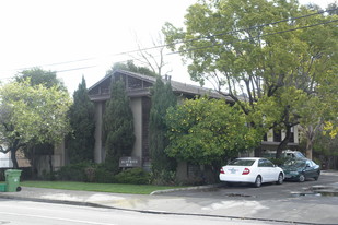 10 Huntwood Way Apartments