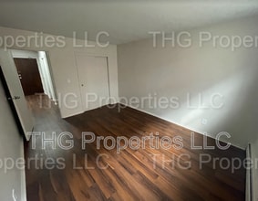 259 Reynolds Terrace in Orange, NJ - Building Photo - Building Photo