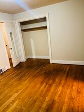 1040 Roundknob Ave in Salisbury, NC - Foto de edificio - Building Photo