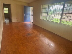 963 Pine Lake Dr in Jackson, MS - Building Photo - Building Photo