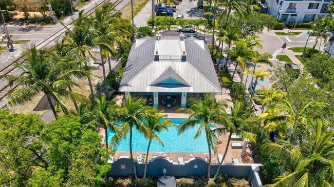 250 NE 3rd Ave in Delray Beach, FL - Building Photo - Building Photo