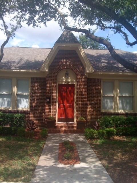 property at 1420 Stanford St