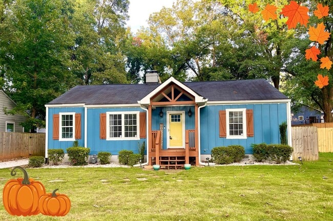 property at 1146 Edgefield Dr SW