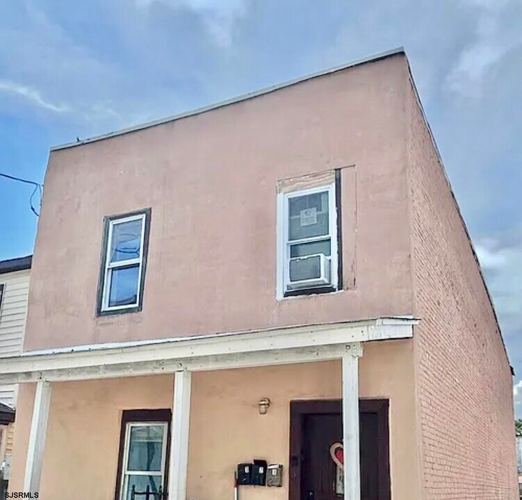 326 N Tennessee Ave in Atlantic City, NJ - Building Photo