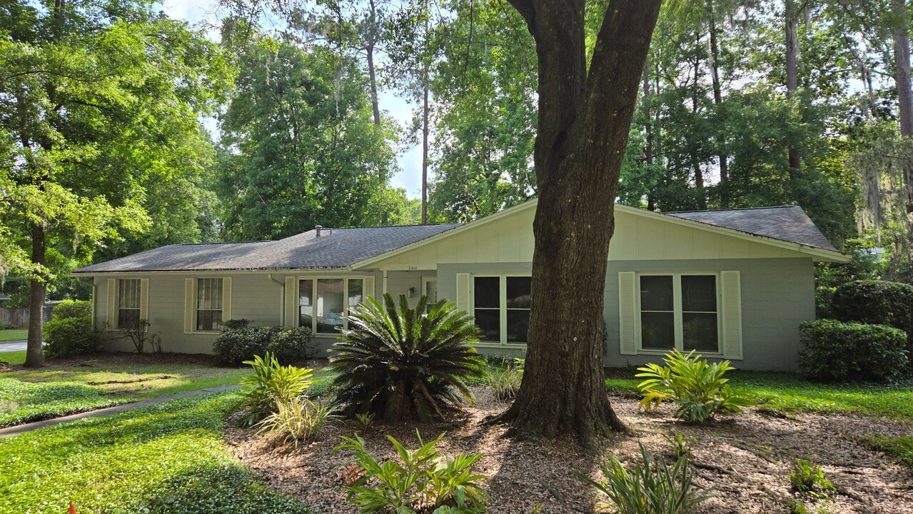 2418 NW 63rd Terrace in Gainesville, FL - Building Photo