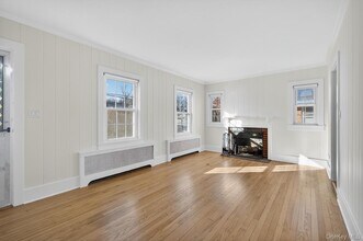 7 Tildean Ln in Bayville, NY - Building Photo - Building Photo