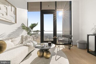 210 S 12th St in Philadelphia, PA - Foto de edificio - Building Photo