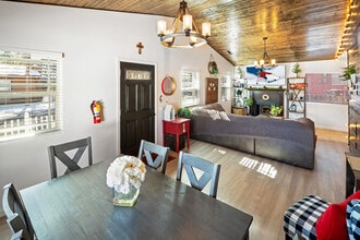 44634 Barton Ln N in Big Bear, CA - Building Photo - Building Photo