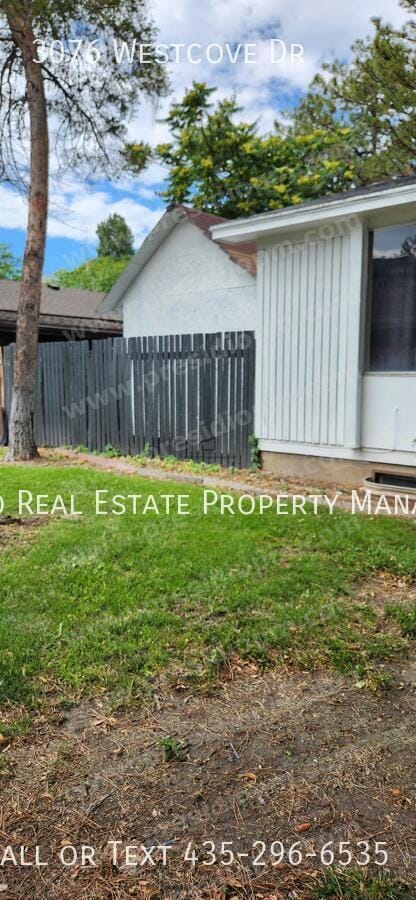 property at 3076 Westcove Dr