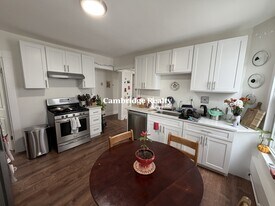 18 Linden St, Unit 2B in Somerville, MA - Building Photo