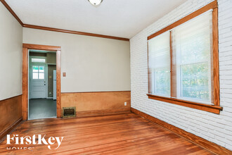 11714 Larimore Rd in St. Louis, MO - Building Photo - Building Photo