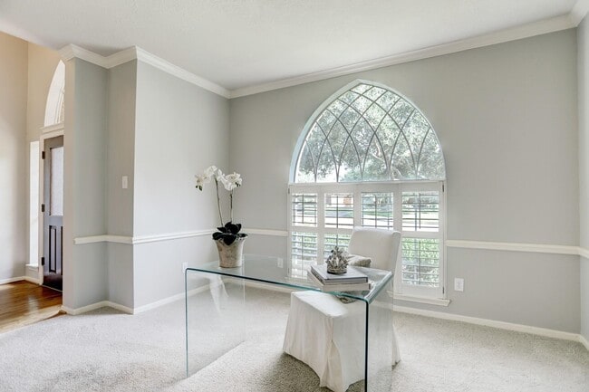 property at 9918 Aldwell Ct