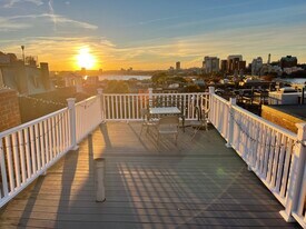 31B Grove St, Unit 3 in Boston, MA - Building Photo