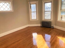 9 Arden St in Boston, MA - Building Photo