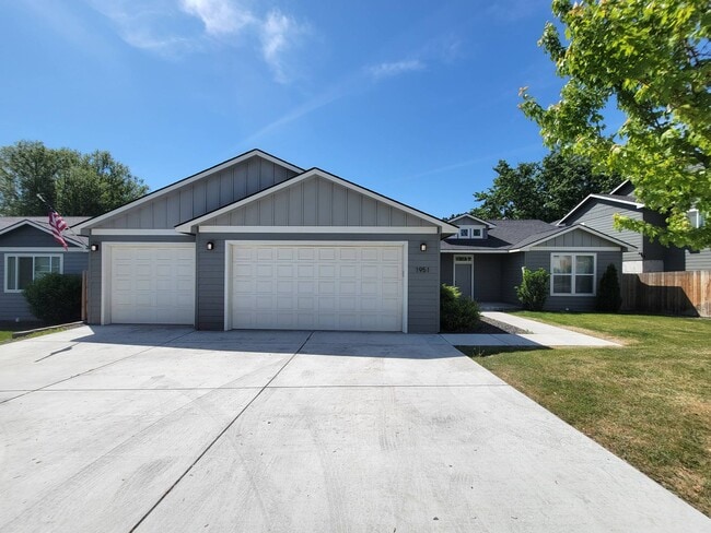 property at 1951 W 39th Ave
