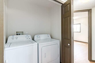 Pleasant Park in Brooks, AB - Building Photo - Building Photo