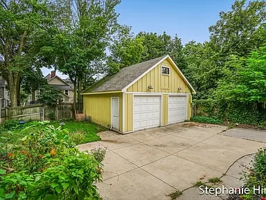 832 Wealthy St SE, Unit #A in Grand Rapids, MI - Foto de edificio - Building Photo