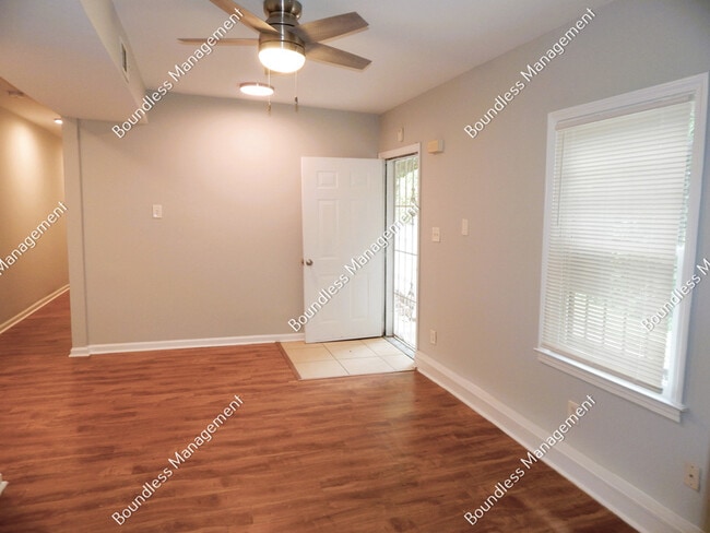 2284 Alvin Dr NW in Atlanta, GA - Building Photo - Building Photo