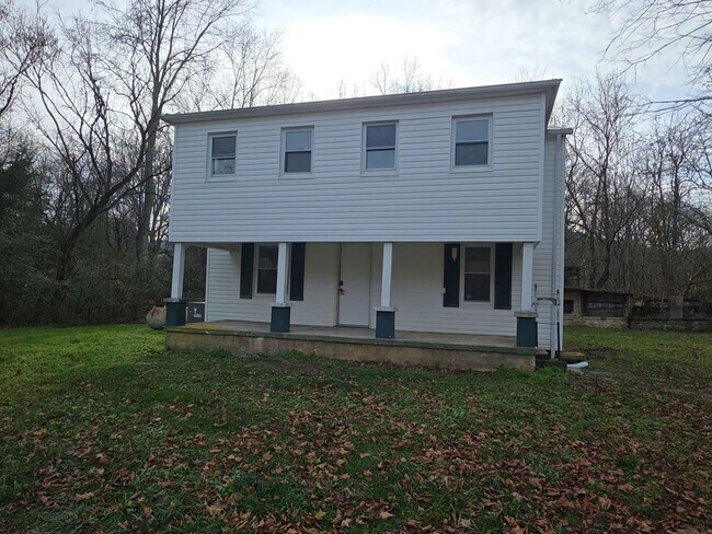 2517 Cherry Creek Rd in Sparta, TN - Building Photo - Building Photo