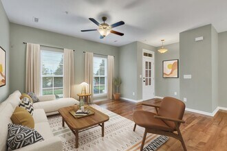 305 Dursley Ln in Spring Hill, TN - Building Photo - Building Photo