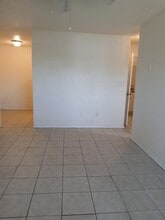 2110 NW Lindy Ave in Lawton, OK - Building Photo - Building Photo