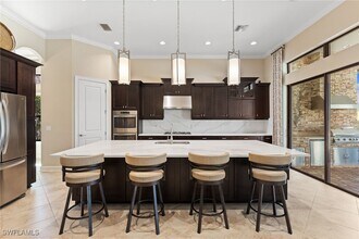 8828 Savona Ct in Naples, FL - Building Photo - Building Photo