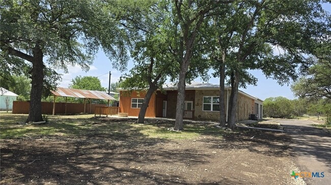 305 Remuda Dr in Liberty Hill, TX - Building Photo - Building Photo