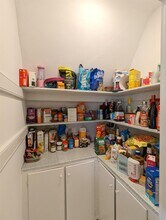 92 Powder House Blvd, Unit 3 in Somerville, MA - Building Photo - Building Photo