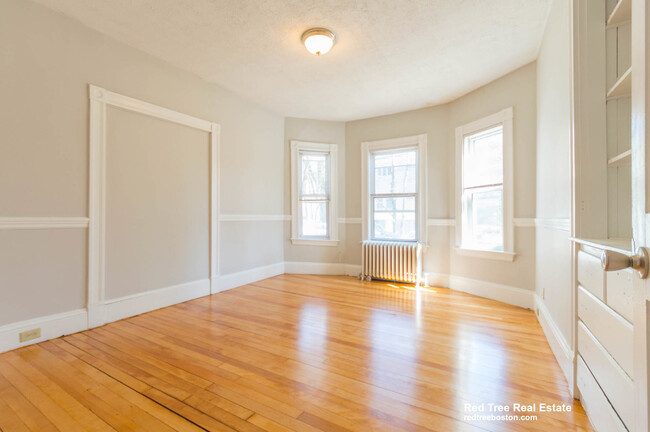 120 Kenrick St, Unit 1