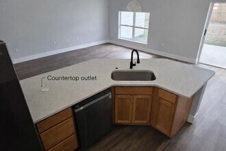 1451 Swan Ct in Kissimmee, FL - Building Photo - Building Photo