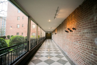 Harclay House Apartments in East Orange, NJ - Foto de edificio - Building Photo