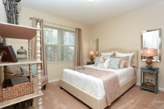 HearthSide Sugarloaf- Adult 62+ in Lawrenceville, GA - Foto de edificio - Interior Photo