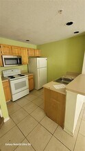 4013 Venetian Bay Dr in Kissimmee, FL - Building Photo - Building Photo