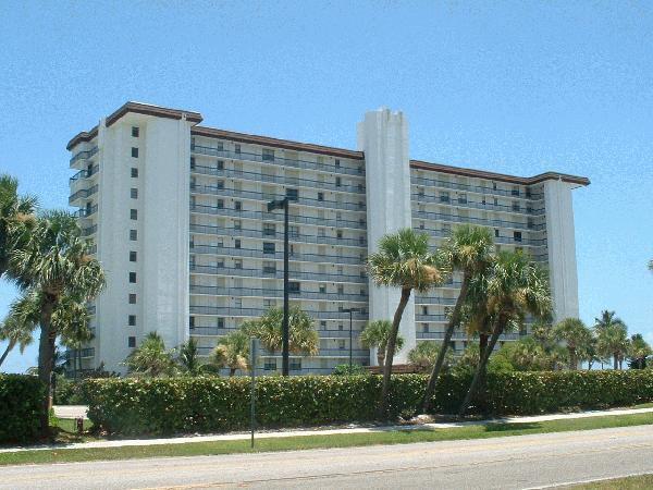 Oceana North I Condominium in Jensen Beach, FL - Building Photo