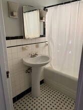 1509 Jackson St, Unit D in Charleston, WV - Building Photo - Building Photo