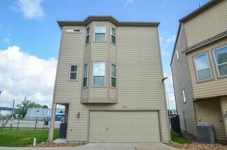 5803 Conley St in Houston, TX - Building Photo - Building Photo