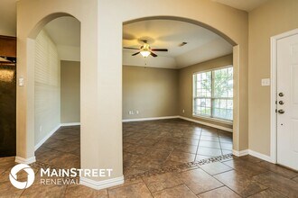 7664 Hollow Point Dr in Fort Worth, TX - Building Photo - Building Photo