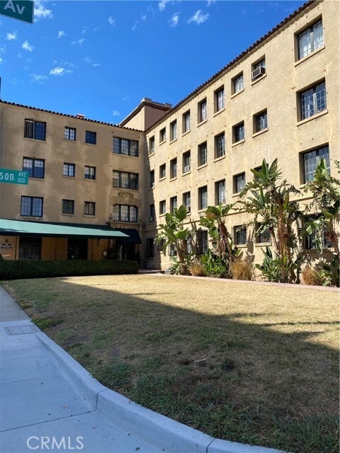 property at 85 N Madison Ave