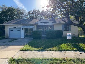 1100 Pine Dr in Killeen, TX - Building Photo