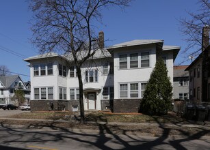 506 W 24th St in Minneapolis, MN - Foto de edificio - Building Photo